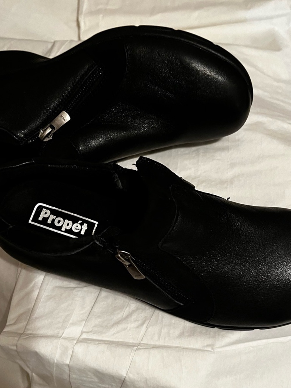 PROPÉT~DELPHI BLACK LEATHER DUAL~ZIP BOOTIES~7.5W - Picture 5 of 10